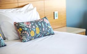 Nightelier Devonport Gateway Hotel